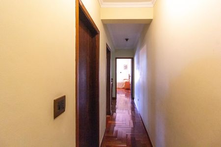 Casa à venda com 147m², 3 quartos e 2 vagasCorredor