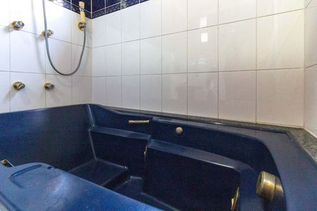 Casa à venda com 147m², 3 quartos e 2 vagasBanheiro do Quarto 1 suíte