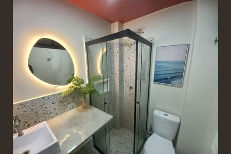 Studio à venda com 30m², 1 quarto e sem vaga Studio à venda com 30m², 1 quarto e sem vagaBanheiro