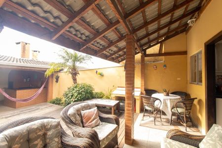 Casa à venda com 128m², 3 quartos e 3 vagasVaranda