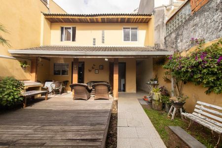 Casa à venda com 128m², 3 quartos e 3 vagasFachada