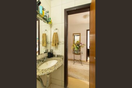 Casa à venda com 128m², 3 quartos e 3 vagasBanheiro Social