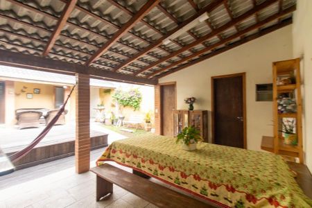 Casa à venda com 128m², 3 quartos e 3 vagasChurrasqueira