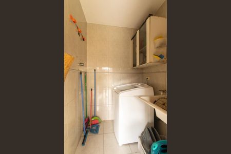 Casa à venda com 128m², 3 quartos e 3 vagasÁrea de Serviço