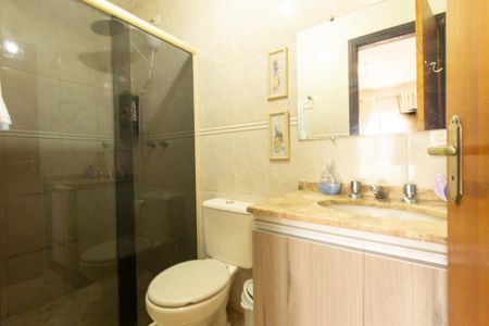 Casa à venda com 128m², 3 quartos e 3 vagasBanheiro da Suíte