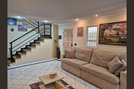 Casa à venda com 133m², 3 quartos e 2 vagas