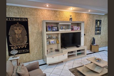 Casa à venda com 133m², 3 quartos e 2 vagas