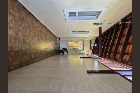 Casa à venda com 133m², 3 quartos e 2 vagas