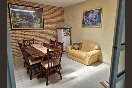 Casa à venda com 133m², 3 quartos e 2 vagas