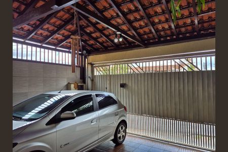 Casa à venda com 133m², 3 quartos e 2 vagas