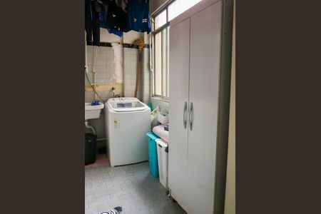 Apartamento à venda com 77m², 2 quartos e sem vaga Apartamento à venda com 77m², 2 quartos e sem vagaÁrea de Serviço