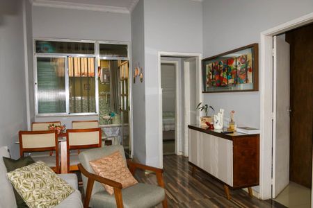 Apartamento à venda com 77m², 2 quartos e sem vaga Apartamento à venda com 77m², 2 quartos e sem vagaSala