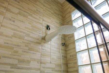 Apartamento à venda com 77m², 2 quartos e sem vaga Apartamento à venda com 77m², 2 quartos e sem vagaBanheiro de serviço