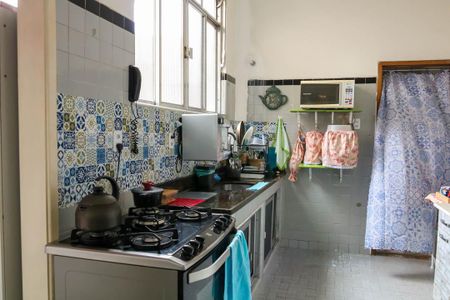 Apartamento à venda com 77m², 2 quartos e sem vaga Apartamento à venda com 77m², 2 quartos e sem vagaCozinha