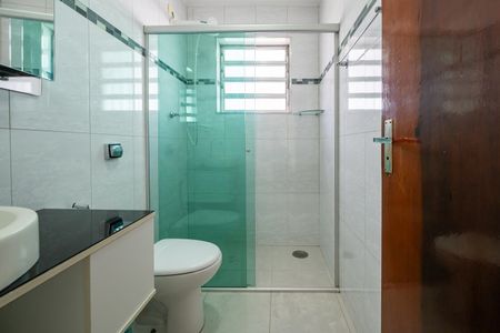 Casa para alugar com 140m², 3 quartos e 2 vagas Casa para alugar com 140m², 3 quartos e 2 vagasBanheiro