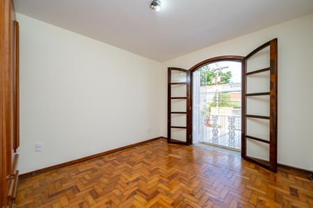 Casa para alugar com 140m², 3 quartos e 2 vagas Casa para alugar com 140m², 3 quartos e 2 vagasSuíte