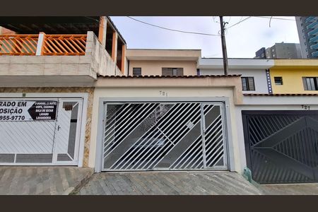 Fachada de casa à venda com 3 quartos, 120m² em Vila Curuçá, Santo André