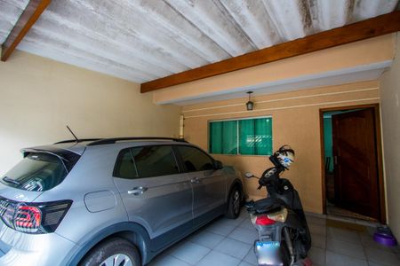 Garagem de casa à venda com 3 quartos, 120m² em Vila Curuçá, Santo André