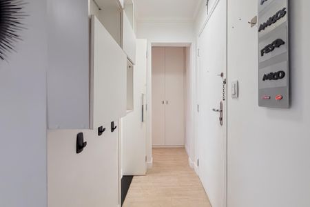 Corredor de apartamento para alugar com 1 quarto, 52m² em Liberdade, São Paulo