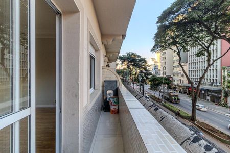 Varanda de apartamento para alugar com 2 quartos, 75m² em Santa Efigênia, São Paulo
