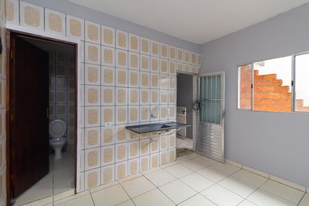 Casa para alugar com 56m², 1 quarto e sem vaga Casa para alugar com 56m², 1 quarto e sem vagaCozinha