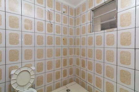 Casa para alugar com 56m², 1 quarto e sem vaga Casa para alugar com 56m², 1 quarto e sem vagaBanheiro