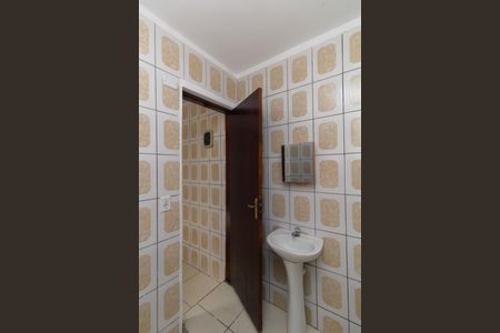 Banheiro de casa para alugar com 1 quarto, 56m² em Vila Alabama, São Paulo