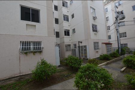 Vista do Quarto 1 de apartamento para alugar com 2 quartos, 42m² em Cascadura, Rio de Janeiro