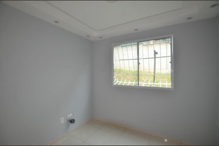 Sala de apartamento para alugar com 2 quartos, 42m² em Cascadura, Rio de Janeiro