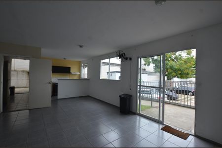 Apartamento para alugar com 42m², 2 quartos e sem vagaÁrea comum - Salão de festas