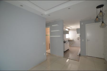 Sala de apartamento para alugar com 2 quartos, 42m² em Cascadura, Rio de Janeiro