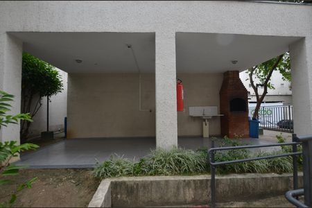 Apartamento para alugar com 42m², 2 quartos e sem vagaÁrea comum - Churrasqueira
