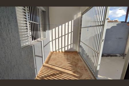 Casa para alugar com 175m², 2 quartos e 2 vagasVaranda