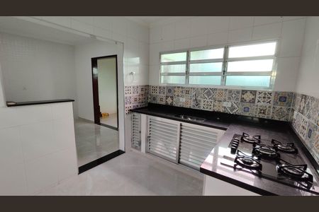 Casa para alugar com 175m², 2 quartos e 2 vagasCozinha