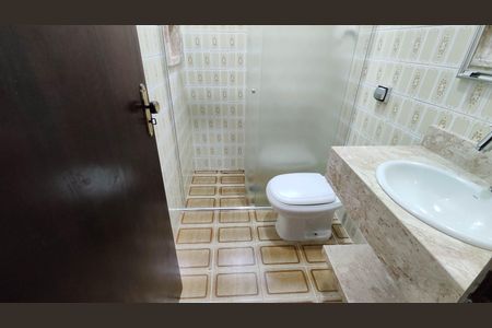 Casa para alugar com 175m², 2 quartos e 2 vagasBanheiro