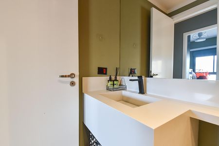 Apartamento à venda com 68m², 2 quartos e 1 vaga Apartamento à venda com 68m², 2 quartos e 1 vagaBanheiro social
