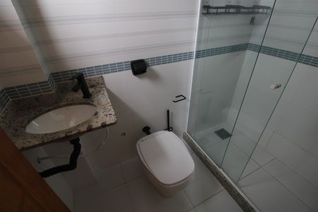 Casa de condomínio para alugar com 180m², 3 quartos e 1 vagaBanheiro da suíte 2