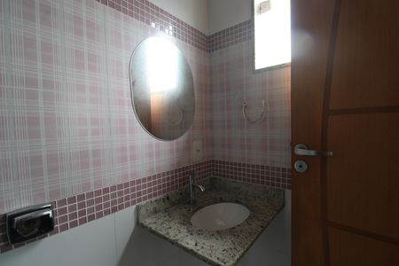 Casa de condomínio para alugar com 180m², 3 quartos e 1 vagaBanheiro da suíte 1