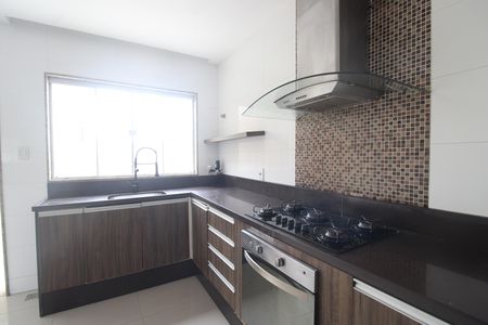 Casa de condomínio para alugar com 180m², 3 quartos e 1 vagaCozinha