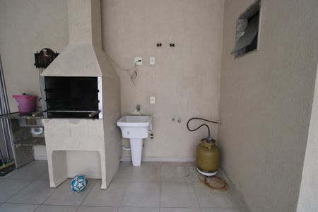 Casa de condomínio para alugar com 180m², 3 quartos e 1 vagaÁrea de serviço