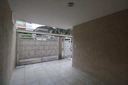 Casa de condomínio para alugar com 180m², 3 quartos e 1 vagaGaragem