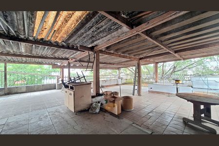 Casa para alugar com 440m², 3 quartos e 2 vagas Casa para alugar com 440m², 3 quartos e 2 vagasVaranda