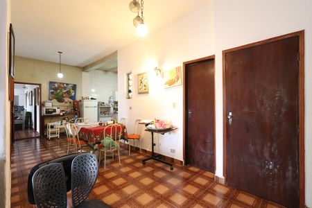 Casa para alugar com 440m², 3 quartos e 2 vagasCozinha e Sala de jantar