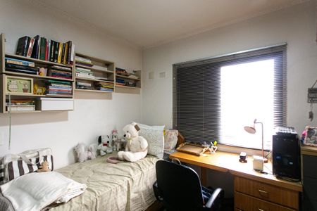 Apartamento à venda com 143m², 4 quartos e 2 vagas Apartamento à venda com 143m², 4 quartos e 2 vagasQuarto 2