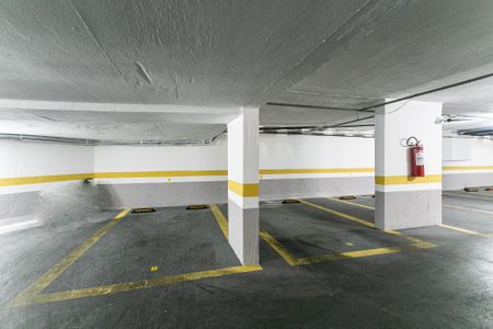 Apartamento à venda com 143m², 4 quartos e 2 vagas Apartamento à venda com 143m², 4 quartos e 2 vagas2 vagas de garagem