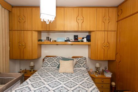 Apartamento à venda com 143m², 4 quartos e 2 vagas Apartamento à venda com 143m², 4 quartos e 2 vagasSuíte