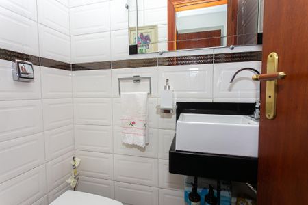 Apartamento à venda com 143m², 4 quartos e 2 vagas Apartamento à venda com 143m², 4 quartos e 2 vagasLavabo