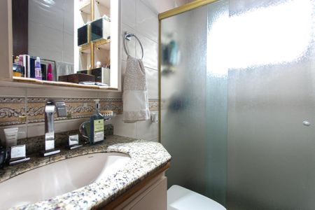 Apartamento à venda com 143m², 4 quartos e 2 vagas Apartamento à venda com 143m², 4 quartos e 2 vagasBanheiro