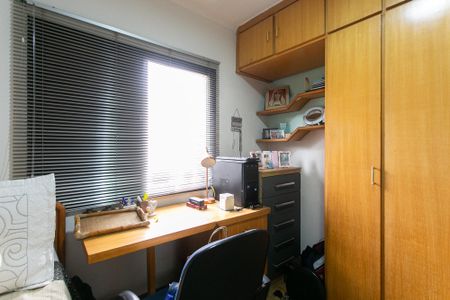 Apartamento à venda com 143m², 4 quartos e 2 vagas Apartamento à venda com 143m², 4 quartos e 2 vagasQuarto 2