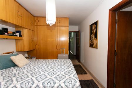 Apartamento à venda com 143m², 4 quartos e 2 vagas Apartamento à venda com 143m², 4 quartos e 2 vagasSuíte